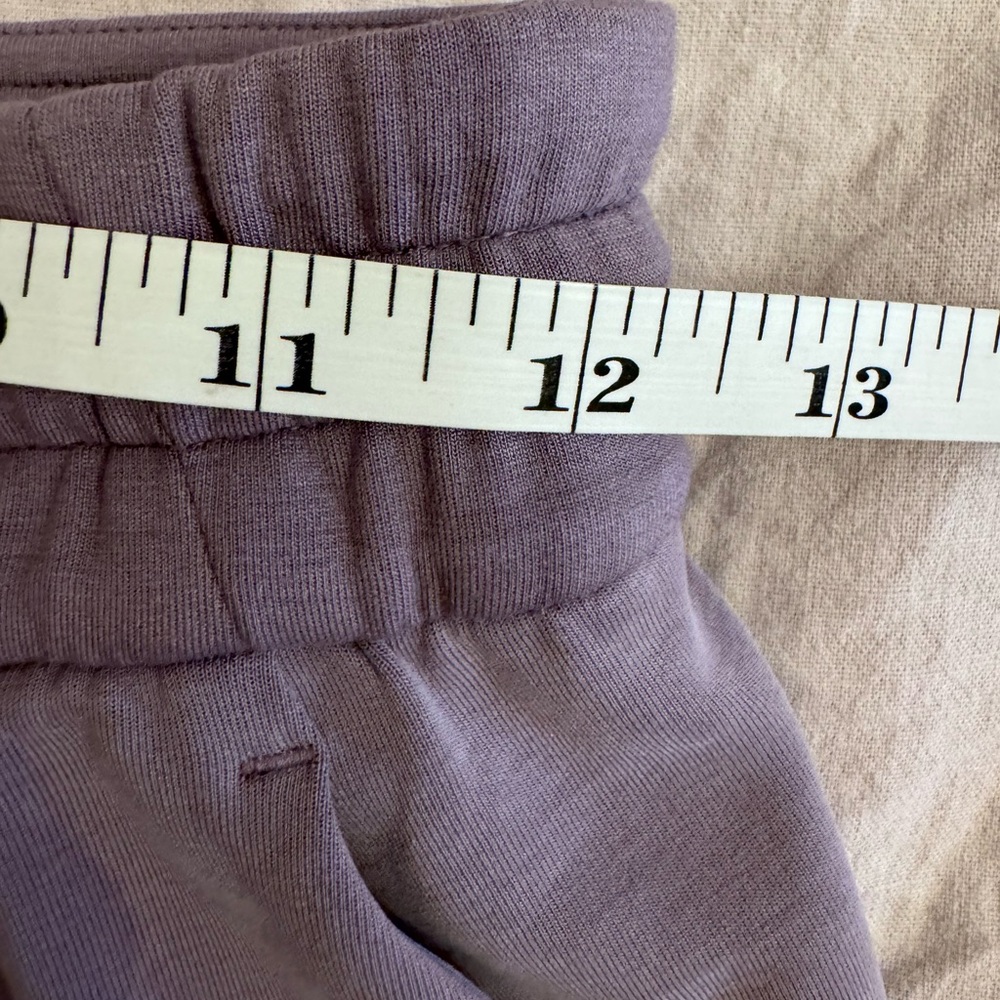 NWOT Lululemon Ribbed Softstreme High-Rise Pant 32.5" - Picture 9 of 10